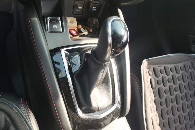 Used Nissan Qashqai 2019 2.0L CVT Smart Enjoyment Version Gear Lever