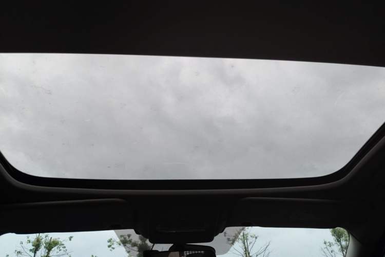 Used Nissan Qashqai 2019 2.0L CVT Luxury Edition Headliner