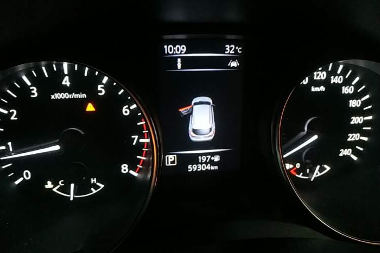 Used Nissan Qashqai 2019 2.0L CVT Luxury Edition Instrument Cluster