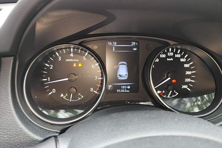 Used Nissan Qashqai 2019 2.0L CVT Luxury Edition Instrument Cluster