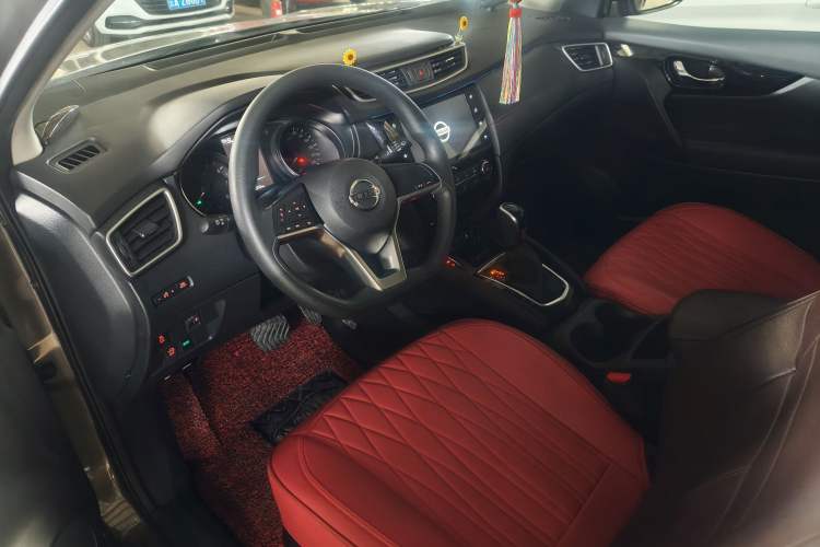 Used Nissan Qashqai 2019 2.0L CVT Smart Enjoyment Version Interior 3