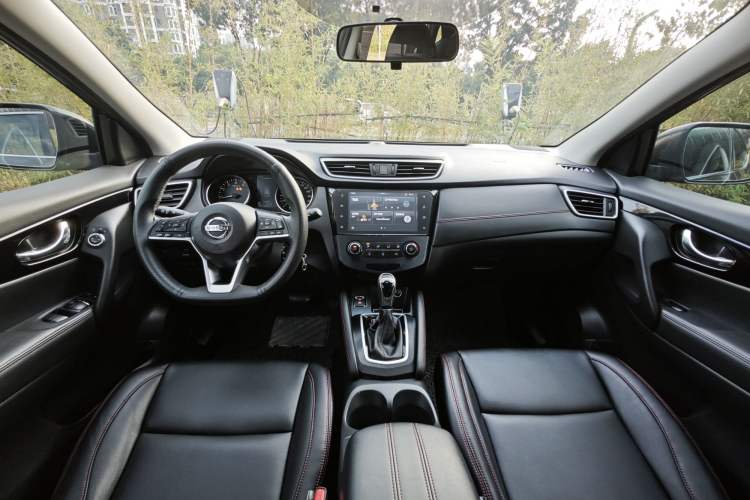 Used Nissan Qashqai 2019 2.0L CVT Smart Enjoyment Version Interior 6