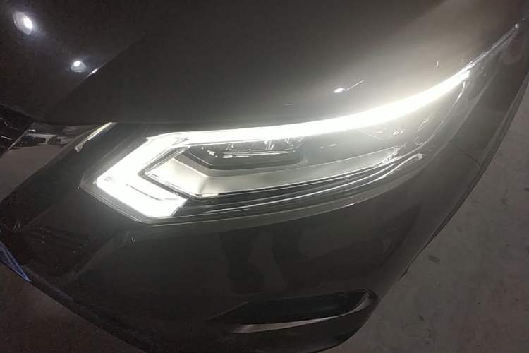 Used Nissan Qashqai 2019 2.0L CVT Luxury Edition Left Front Headlight