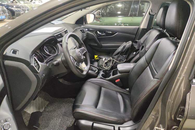 Used Nissan Qashqai 2019 2.0L CVT Smart Enjoyment Version Left Front Seat