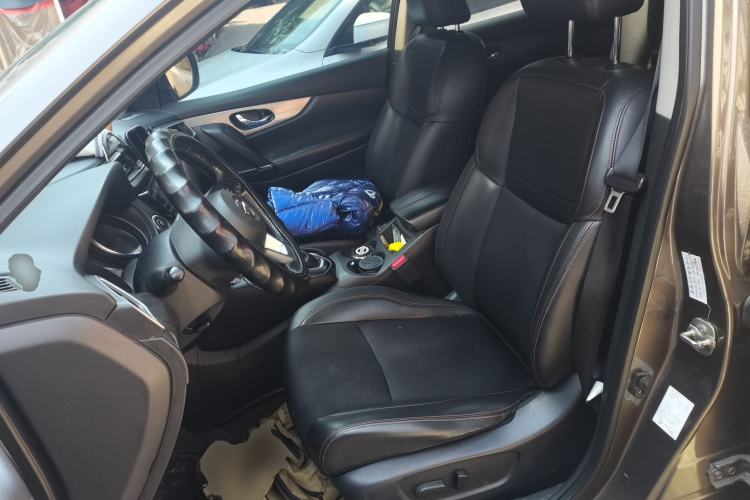 Used Nissan Qashqai 2019 2.0L CVT Luxury Edition Left Front Seat