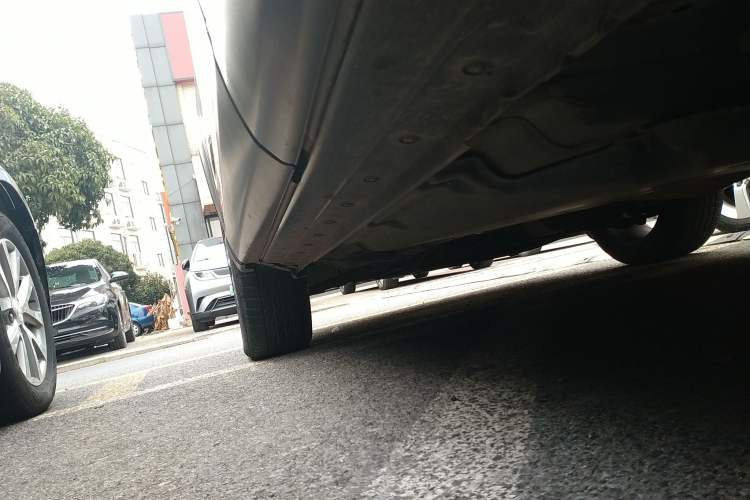 Used Nissan Qashqai 2019 2.0L CVT Luxury Edition Left Side Sill