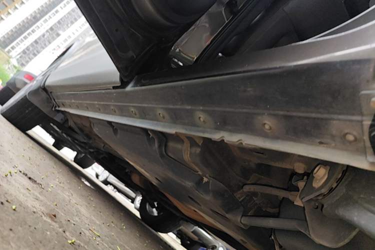Used Nissan Qashqai 2019 2.0L CVT Luxury Edition Left Side Sill