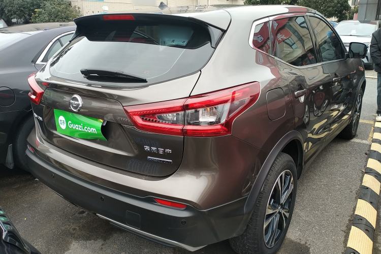 Used Nissan Qashqai 2019 2.0L CVT Luxury Edition Rear Right 45 Deg