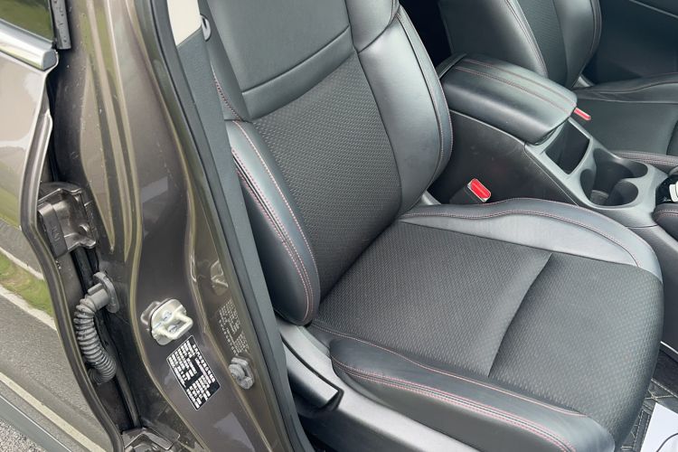 Used Nissan Qashqai 2019 2.0L CVT Luxury Edition Right Front Seat