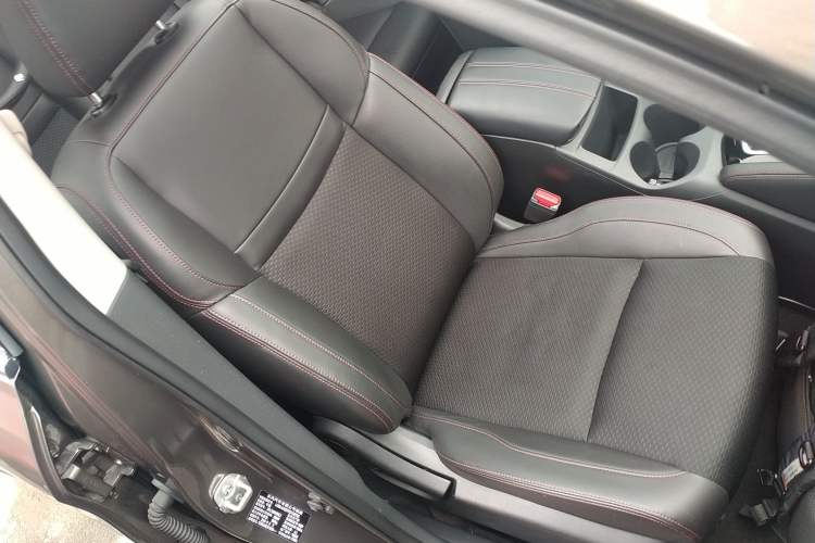 Used Nissan Qashqai 2019 2.0L CVT Luxury Edition Right Front Seat