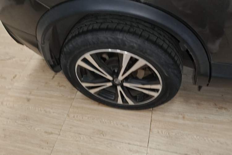 Used Nissan Qashqai 2019 2.0L CVT Luxury Edition Right Rear Wheel Hub