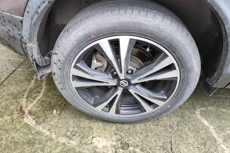 Used Nissan Qashqai 2019 2.0L CVT Luxury Edition Right Rear Wheel Hub