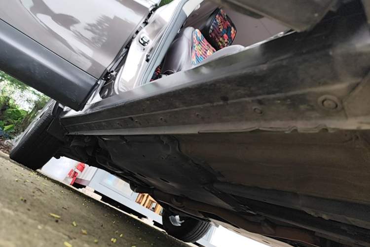 Used Nissan Qashqai 2019 2.0L CVT Luxury Edition Right Side Sill