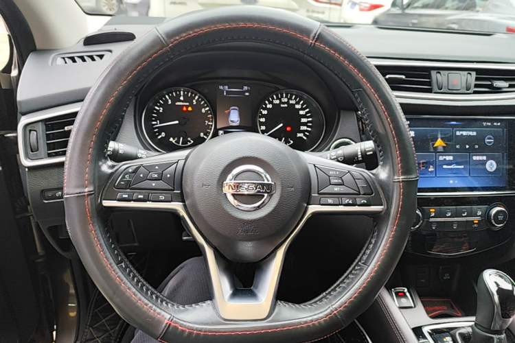 Used Nissan Qashqai 2019 2.0L CVT Luxury Edition Steering Wheel