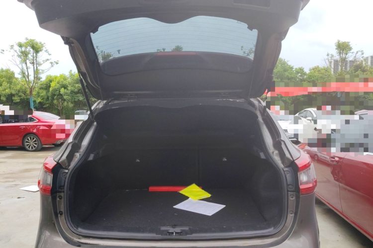 Used Nissan Qashqai 2019 2.0L CVT Luxury Edition Trunk