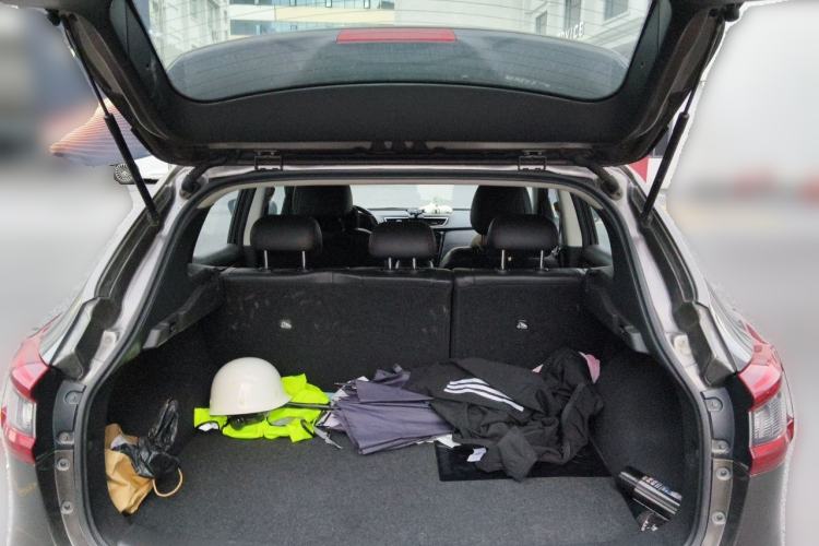 Used Nissan Qashqai 2019 2.0L CVT Luxury Edition Trunk