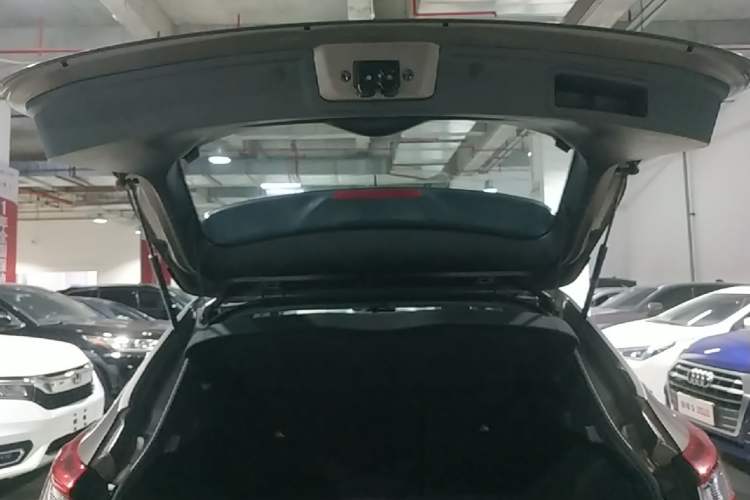 Used Nissan Qashqai 2019 2.0L CVT Luxury Edition Trunk