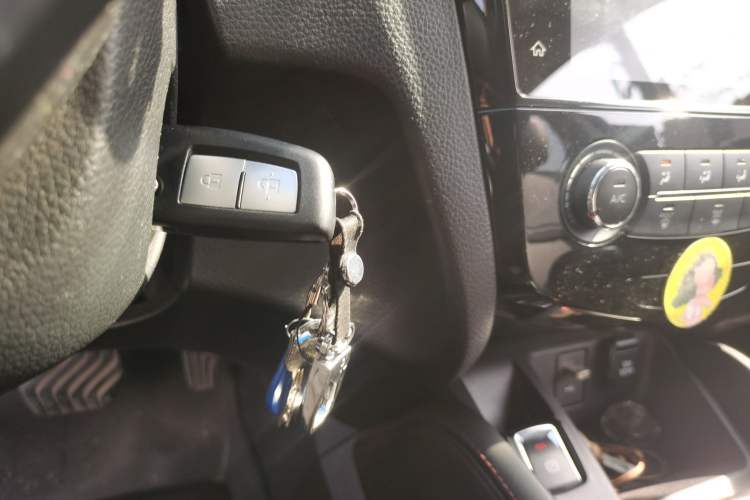 Used Nissan Qashqai 2019 2.0L CVT Smart Enjoyment Version Vehicle Key