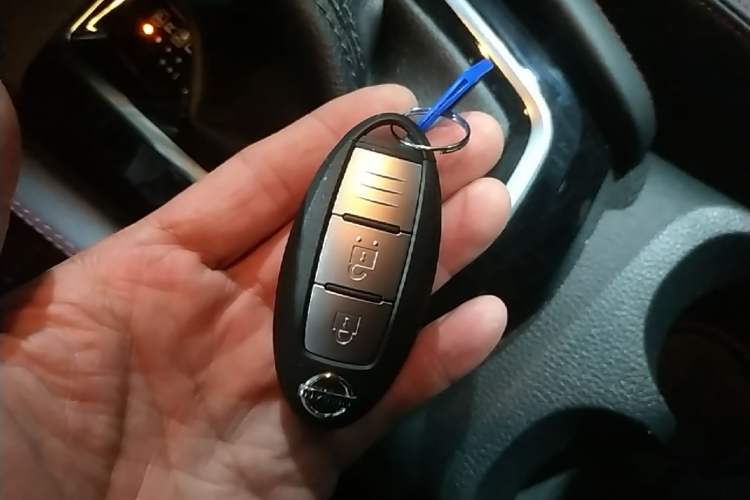Used Nissan Qashqai 2019 2.0L CVT Luxury Edition Vehicle Key