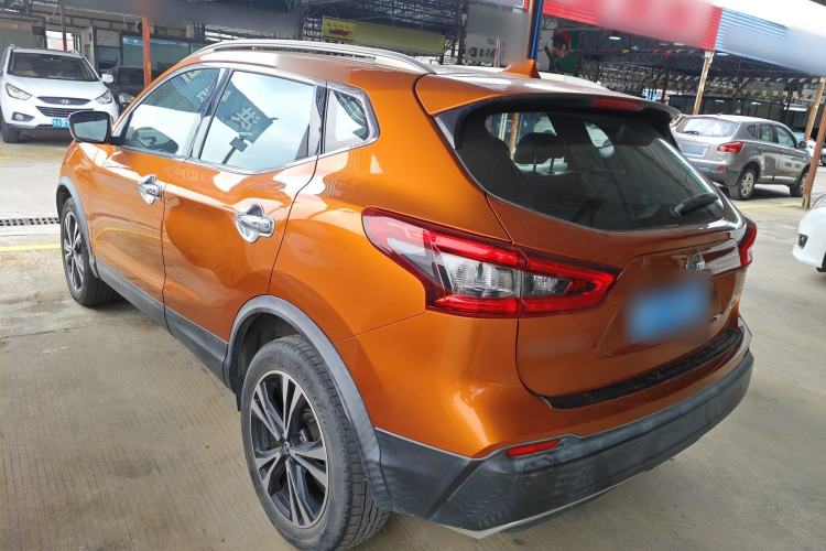 Used Nissan Qashqai 2019 2.0L CVT Luxury Edition Exterior 2