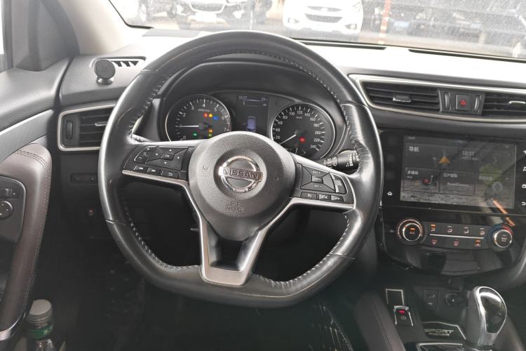 Used Nissan Qashqai 2019 2.0L CVT Luxury Edition Steering Wheel