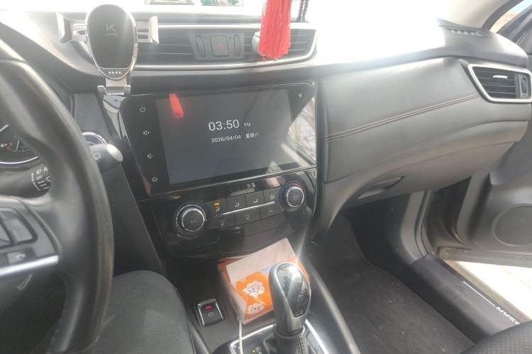 Used Nissan Qashqai 2019 2.0L CVT Luxury Edition Audio And AC Panel