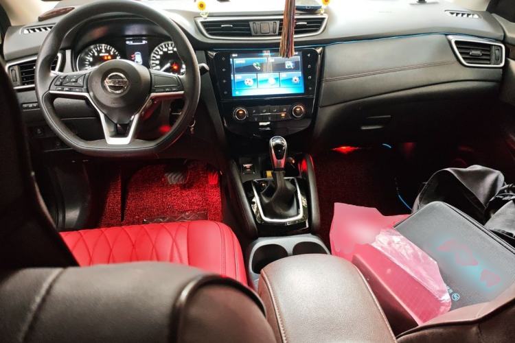 Used Nissan Qashqai 2019 2.0L CVT Smart Enjoyment Version Center Console