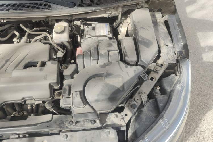 Used Nissan Qashqai 2019 2.0L CVT Luxury Edition Engine Bay Left