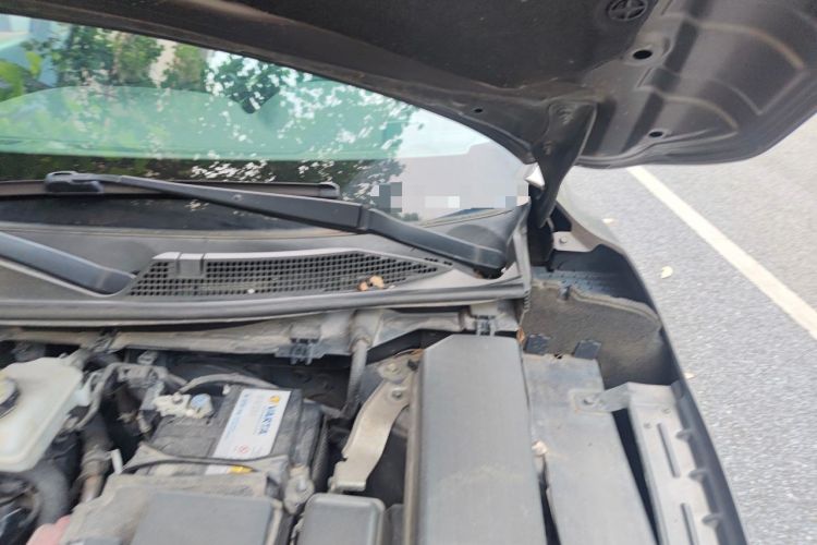 Used Nissan Qashqai 2019 2.0L CVT Luxury Edition Engine Bay Left