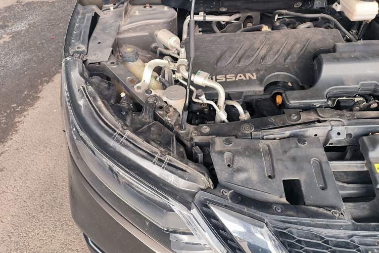 Used Nissan Qashqai 2019 2.0L CVT Luxury Edition Engine Bay Right