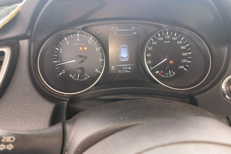 Used Nissan Qashqai 2019 2.0L CVT Luxury Edition Instrument Cluster