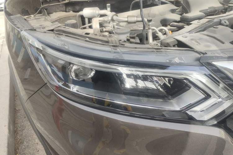 Used Nissan Qashqai 2019 2.0L CVT Luxury Edition Right Front Headlight