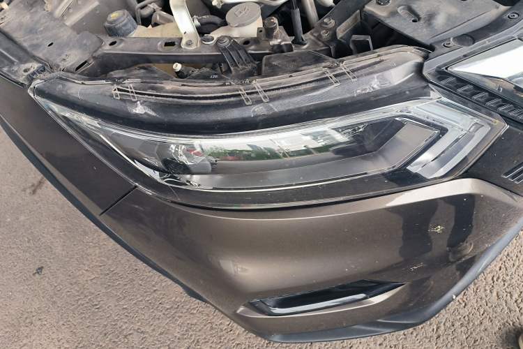 Used Nissan Qashqai 2019 2.0L CVT Luxury Edition Right Front Headlight