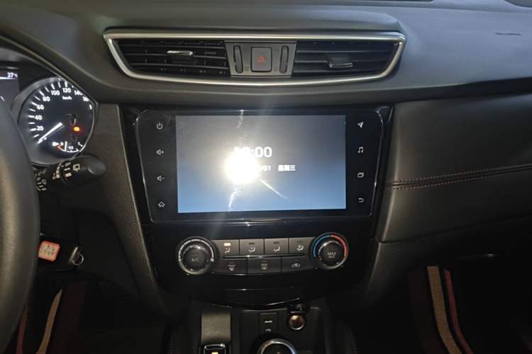 Used Nissan Qashqai 2019 2.0L CVT Smart Enjoyment Version Audio And AC Panel