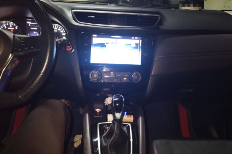 Used Nissan Qashqai 2019 2.0L CVT Luxury Edition Audio And AC Panel