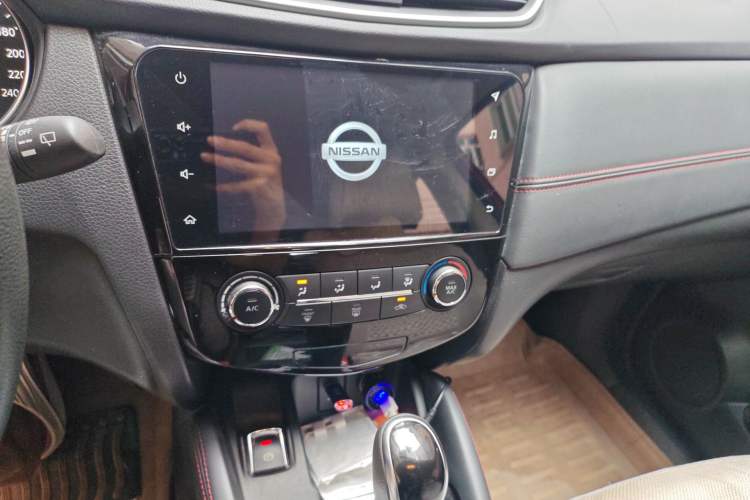 Used Nissan Qashqai 2019 2.0L CVT Smart Enjoyment Version Audio And AC Panel