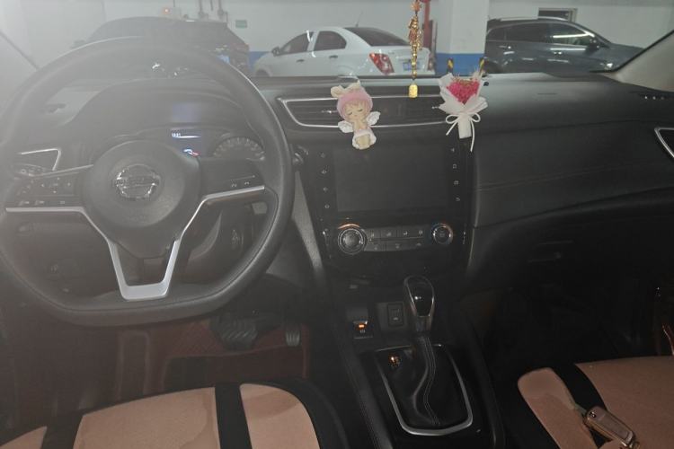 Used Nissan Qashqai 2019 2.0L CVT Smart Enjoyment Version Center Console