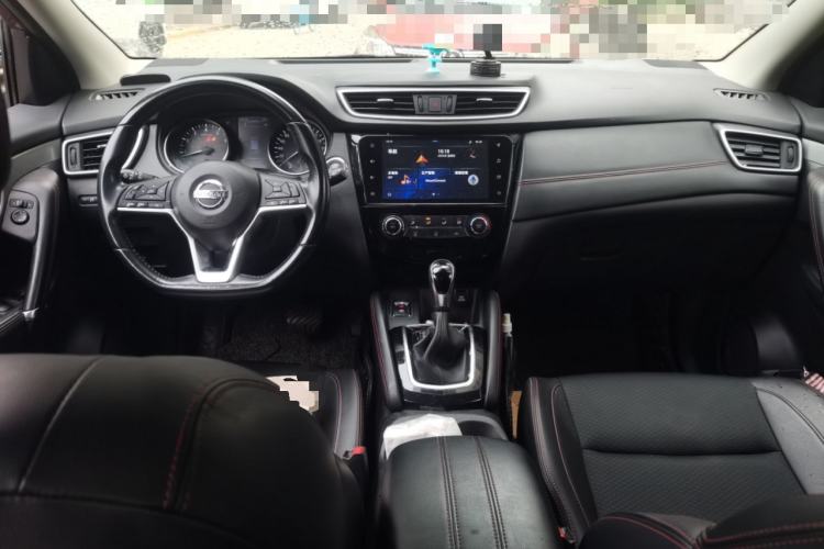 Used Nissan Qashqai 2019 2.0L CVT Luxury Edition Center Console