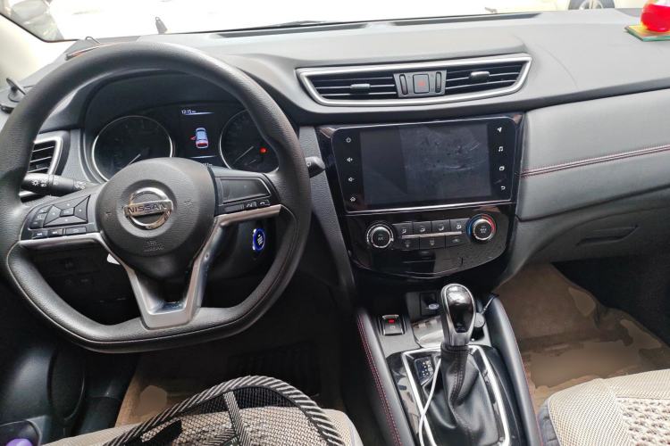 Used Nissan Qashqai 2019 2.0L CVT Smart Enjoyment Version Center Console