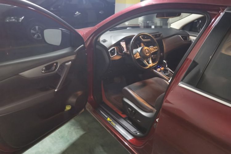Used Nissan Qashqai 2019 2.0L CVT Luxury Edition Driver Seat
