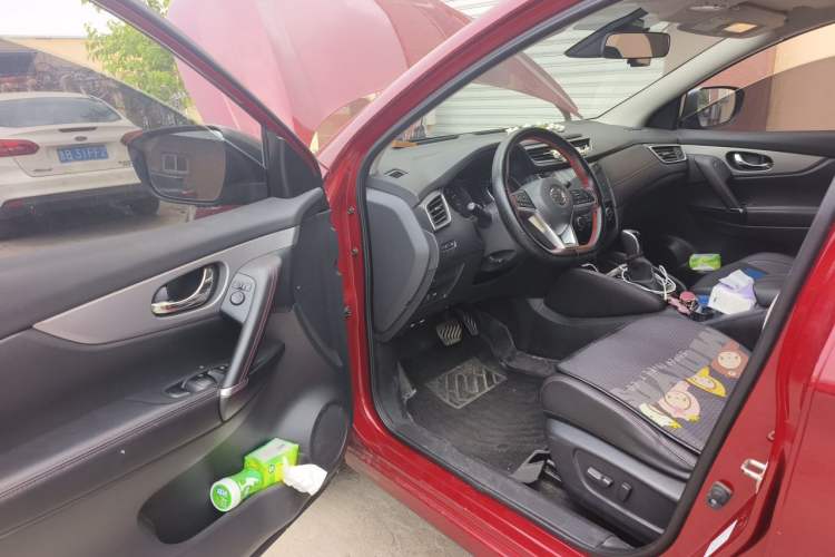 Used Nissan Qashqai 2019 2.0L CVT Luxury Edition Driver Seat