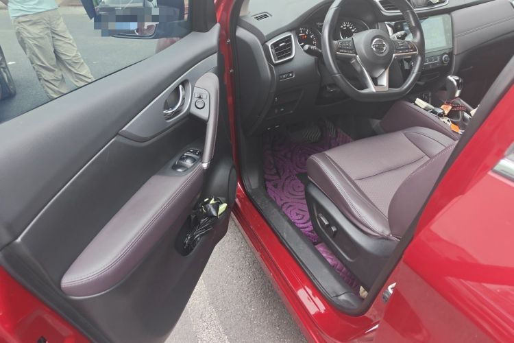 Used Nissan Qashqai 2019 2.0L CVT Luxury Edition Driver Seat