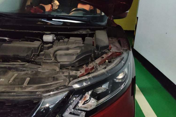 Used Nissan Qashqai 2019 2.0L CVT Smart Enjoyment Version Engine Bay Left