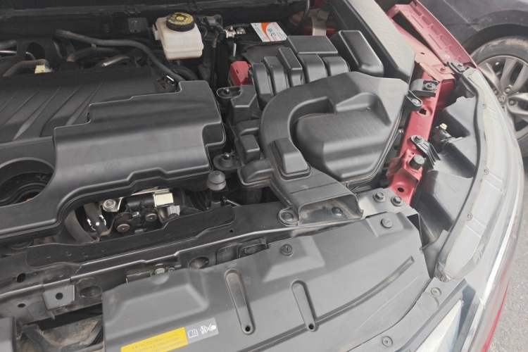 Used Nissan Qashqai 2019 2.0L CVT Luxury Edition Engine Bay Left