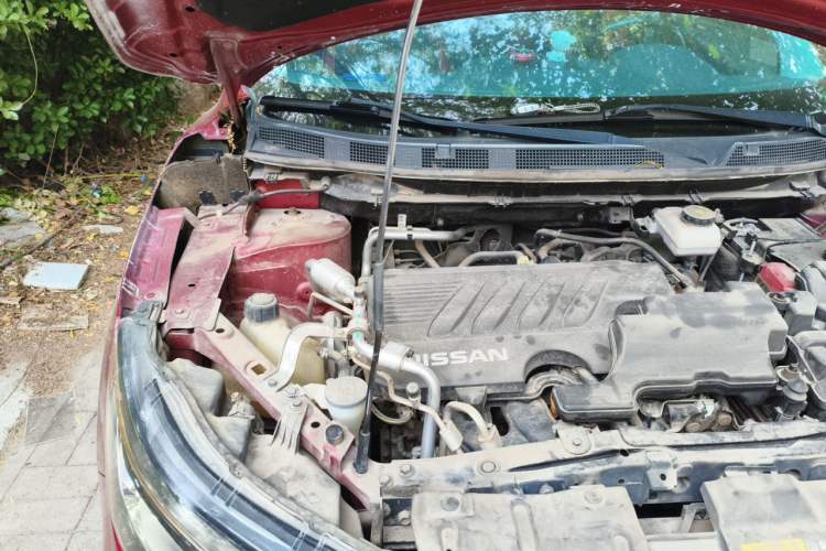 Used Nissan Qashqai 2019 2.0L CVT Luxury Edition Engine Bay Right
