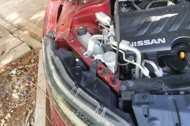 Used Nissan Qashqai 2019 2.0L CVT Luxury Edition Engine Bay Right