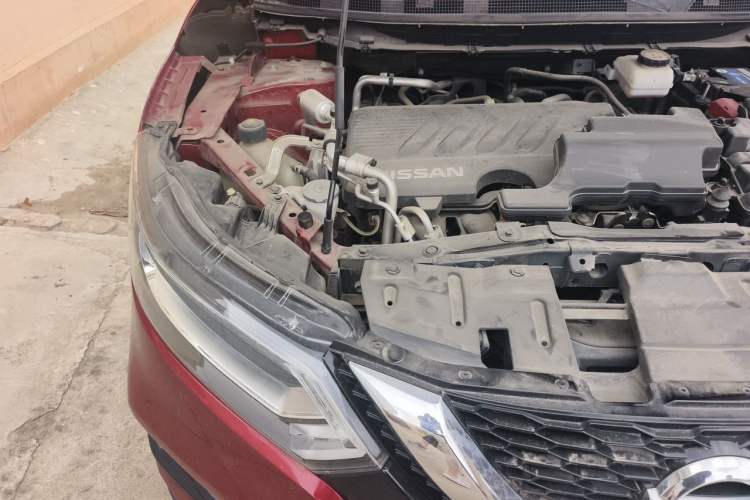 Used Nissan Qashqai 2019 2.0L CVT Luxury Edition Engine Bay Right