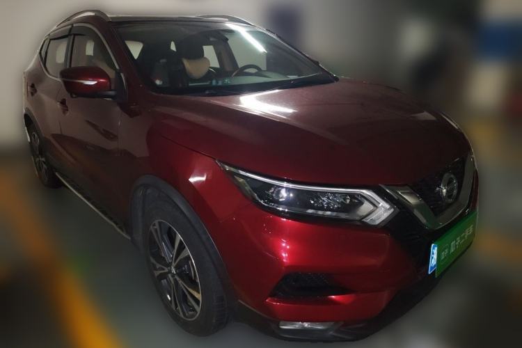 Used Nissan Qashqai 2019 2.0L CVT Luxury Edition Front Right 45 Deg