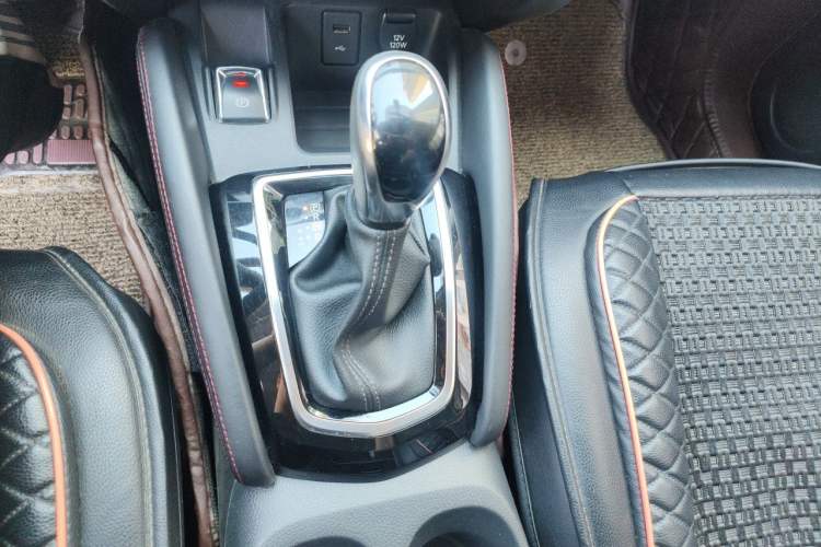 Used Nissan Qashqai 2019 2.0L CVT Smart Enjoyment Version Gear Lever