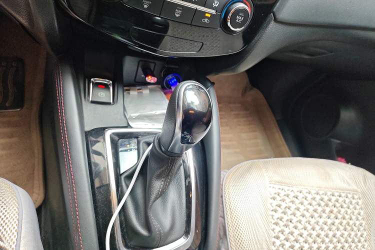 Used Nissan Qashqai 2019 2.0L CVT Smart Enjoyment Version Gear Lever